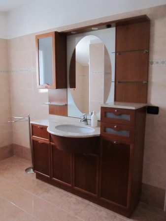  - Affittasi 3 locali con BOX