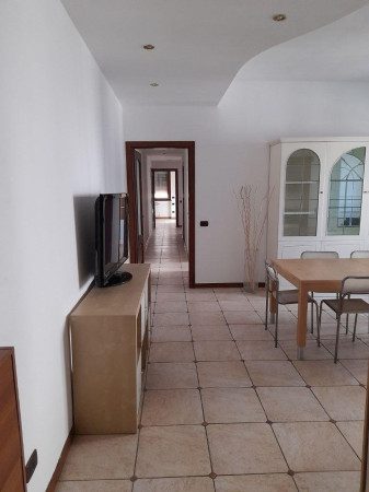  - 4 LOCALI ARREDATO