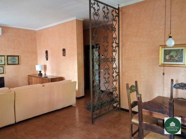  - RHO CENTRALISSIMO TRILOCALE CON BOX
