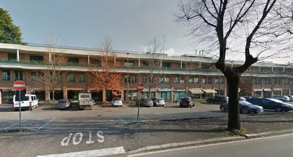 UFFICIO CRENTRALISSIMO  MQ 76 IN VENDITA